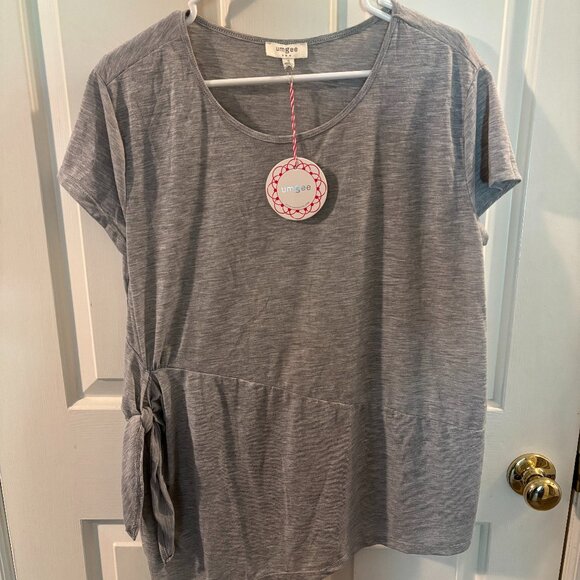 Umgee Tops - UMGEE Women's Gray Short Sleeve Top with Knot Tie Front ~ Small ~ NWT